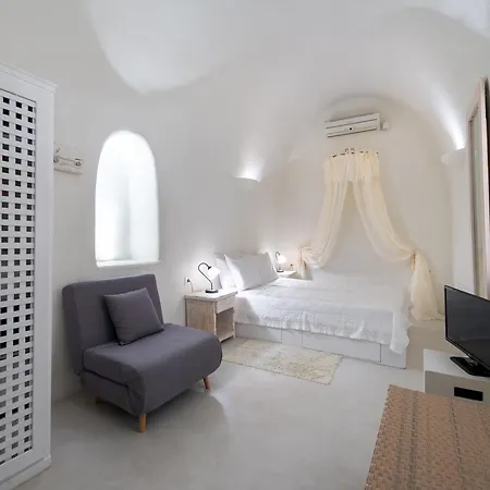 Christina's Cave House