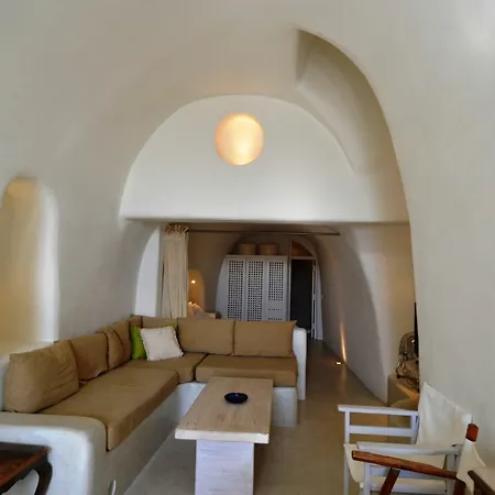 Christina's Cave House Fira (Santorini)